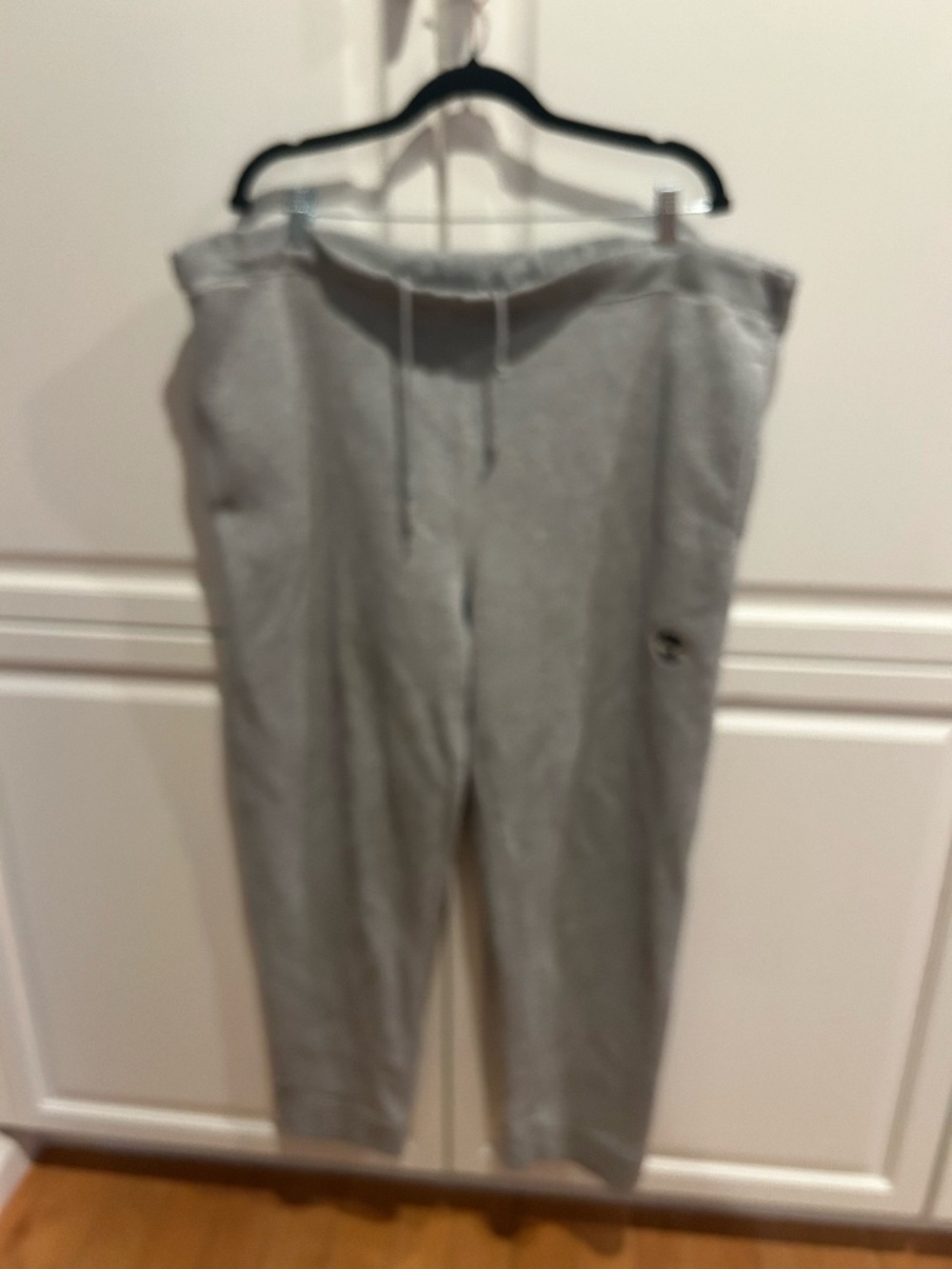 Women’s large gray sweatpants by Timberland with side pockets and a back pocket